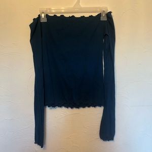Long sleeve off the shoulder blue lettuce trimmed shirt!!!